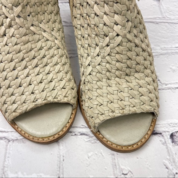 Sam Edelman Ankle peep toe booties sandals 6.5 Leather Beige Block heel - Picture 5 of 9